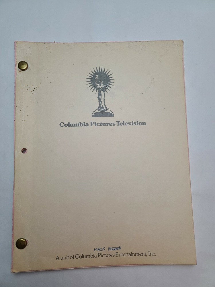 SOMETHING IS OUT THERE / Frank Lupo 1988 PILOT TV Script, Horror "Gladiator"