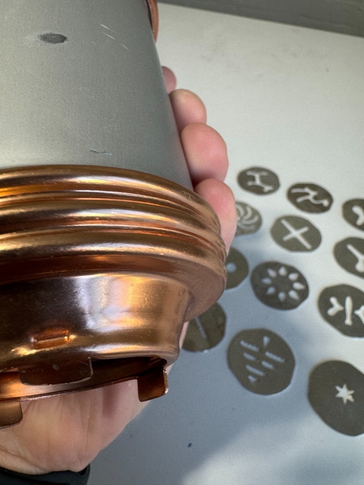 Vintage Cookie Press with 12 Cookie Dies (e11)