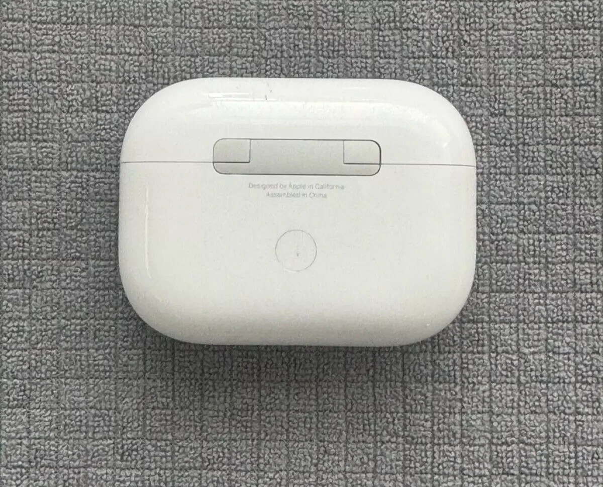 Replacement Charging Case for Apple AirPods Pro (2nd Gen) USBC [ENGRAVED]
