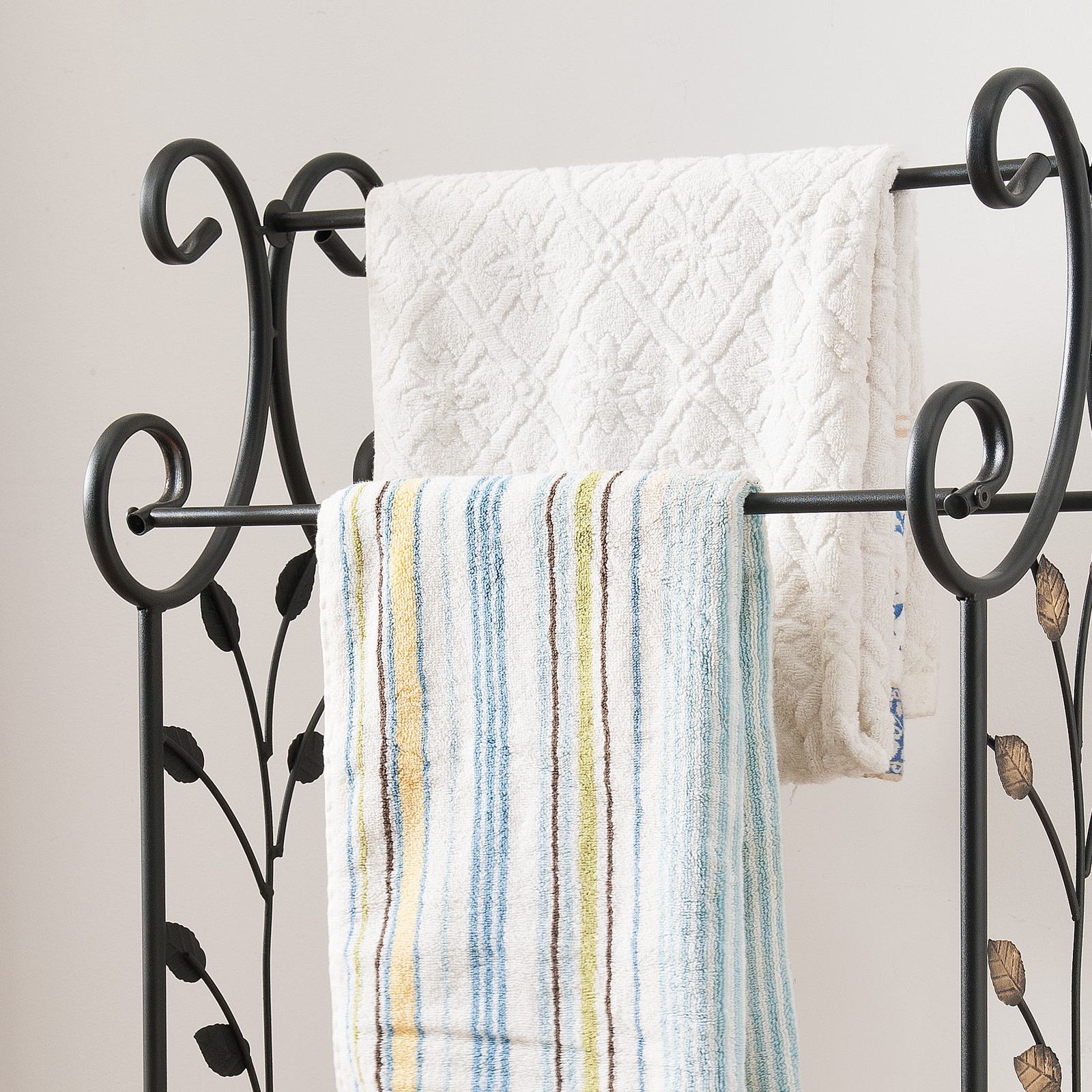 Kings Brand Furniture - Black Metal Free Standing Towel Rack Stand with Shelf