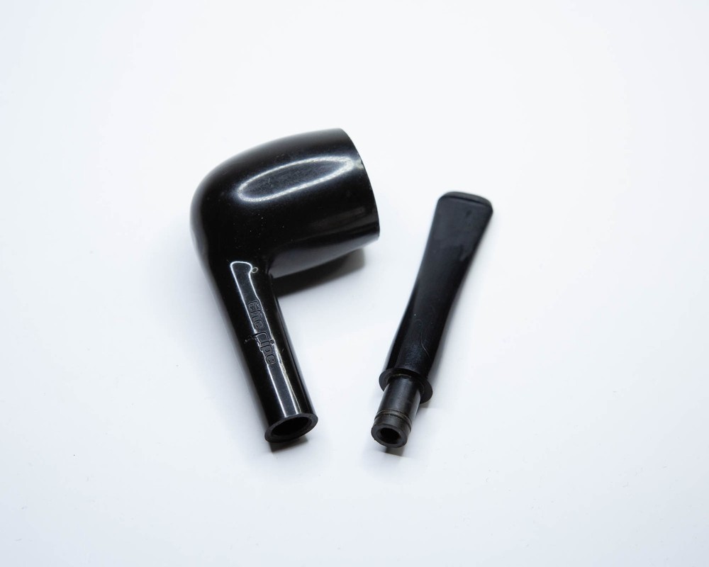 Estate Pipe "The Pipe"