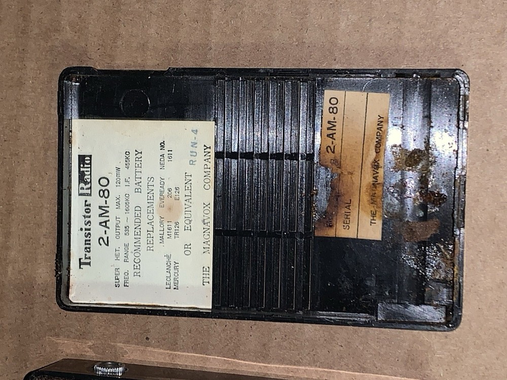 Vintage Magnavox Transistor Model 2-AM-80