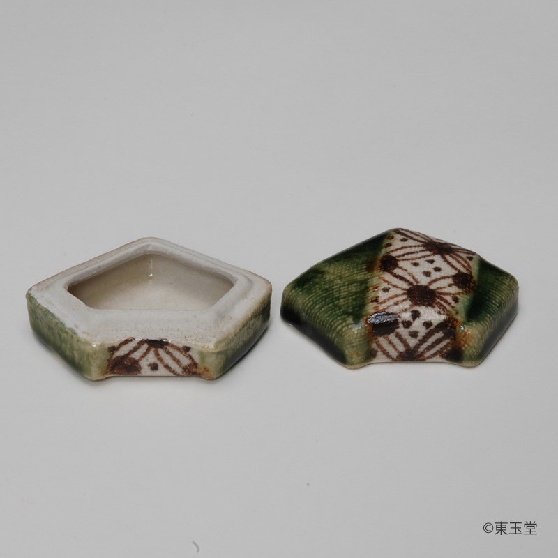 Oribe Incense Container (Kogo)