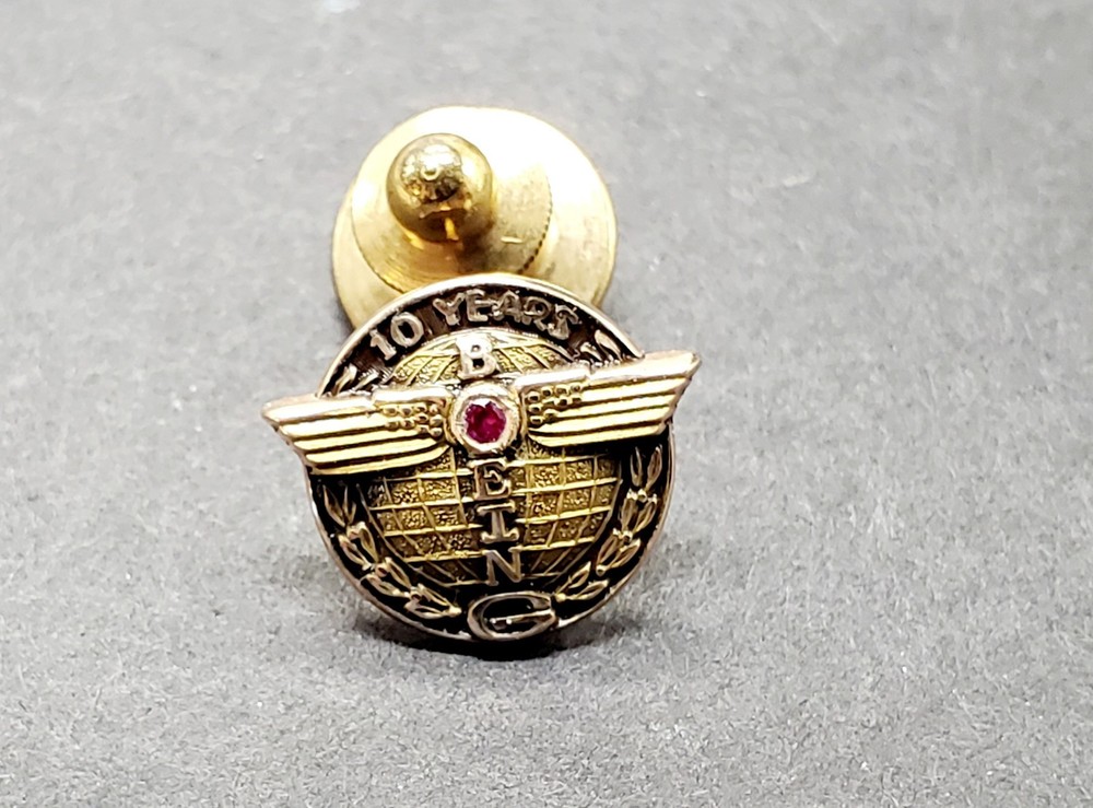 Boeing 10 Year 10K SOLID Gold w/ Ruby Employee Service Pin 1.77g Pushback