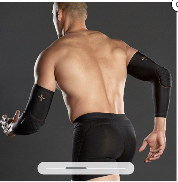 Tommie Copper Sport Protective Elbow Pad Small Medium Black.
