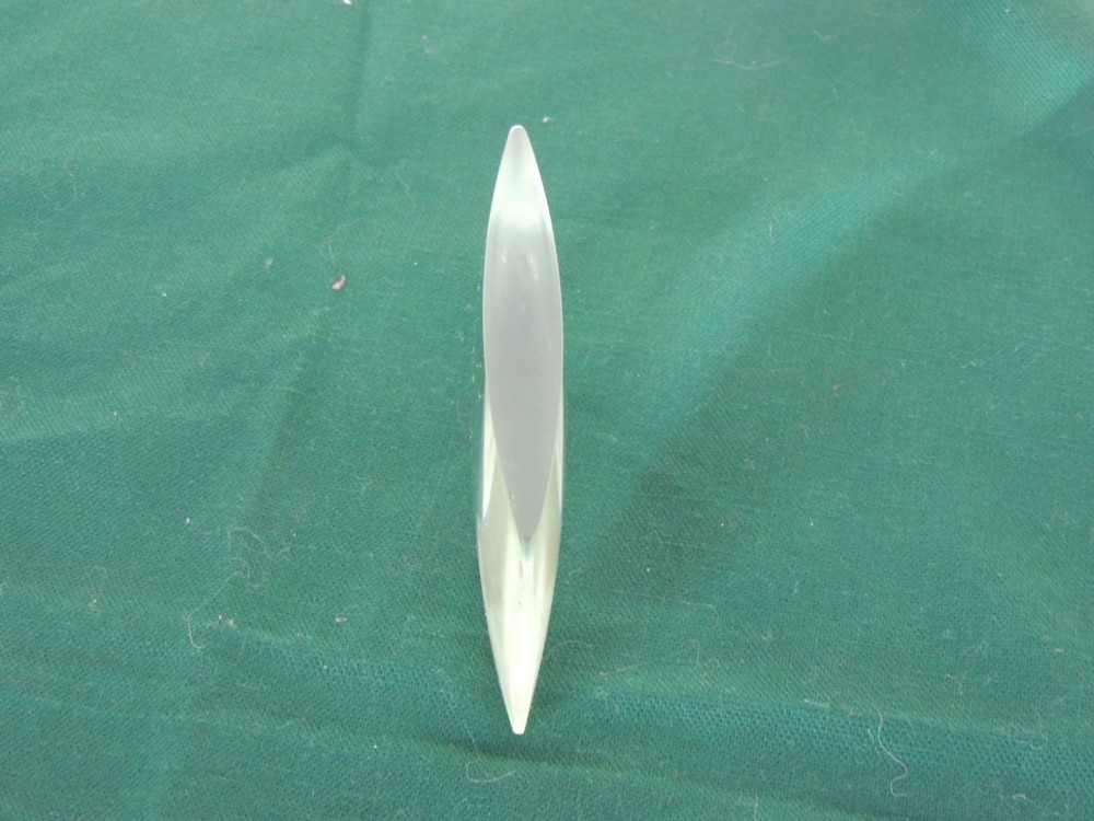 Rectangular magnifying double-convex glass 4 x 2 inch used