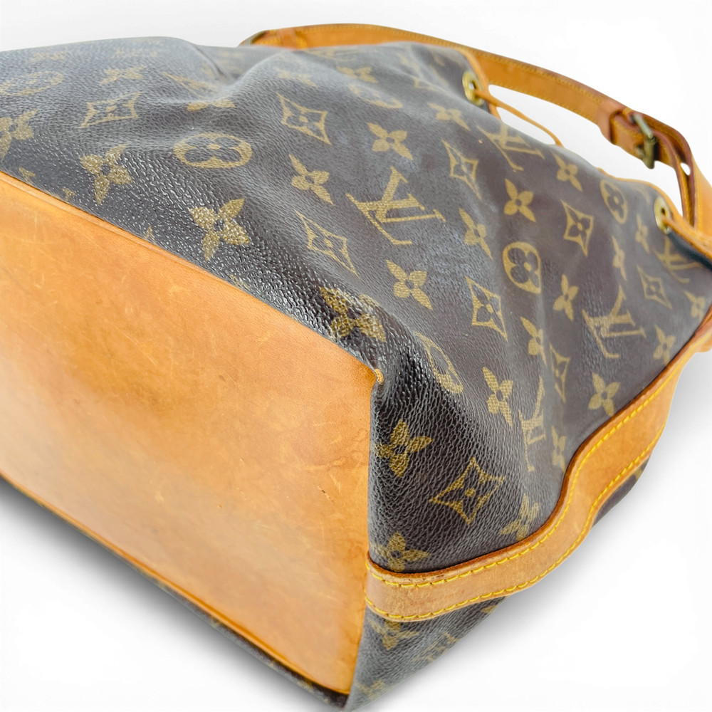 Auth LOUIS VUITTON Monogram Petit Noe M42226 Ladies Drawstring Shoulder Bag