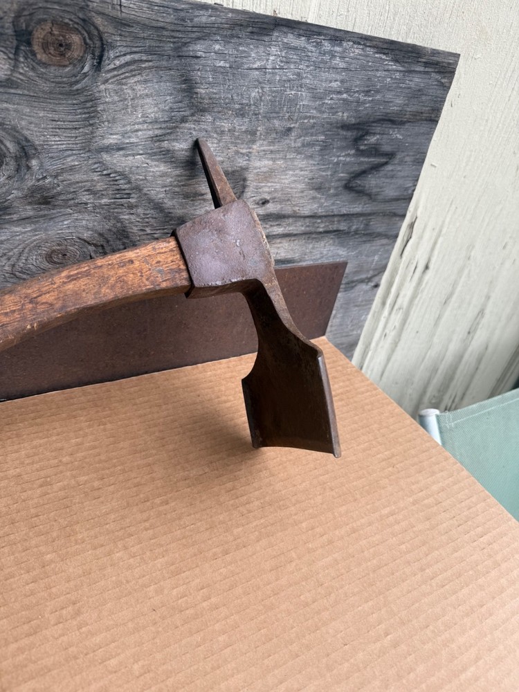 Vintage old lipped adze axe