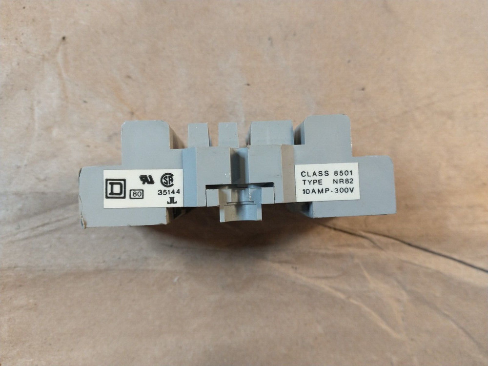 Square D Relay Socket Base NR82 Class 8501, 10A 300V