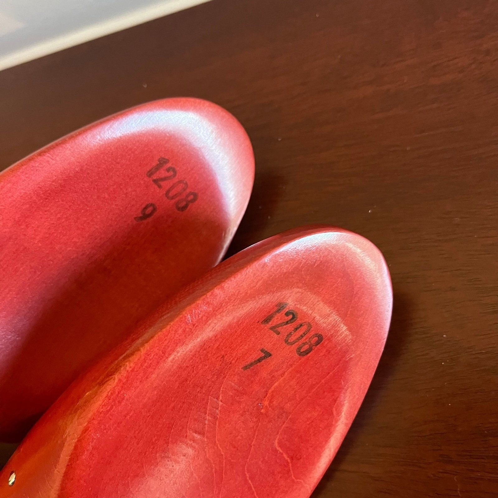 Susan Bettis Warren Edwards Shoe Trees Wooden Mismatched Mens 7 / 9