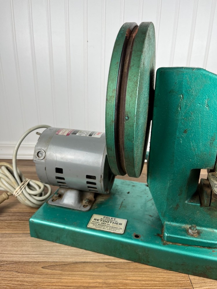 FOLEY AUTOMATIC RETOOTHER MODEL 385 . MOTOR WORKS. MISSING BELT