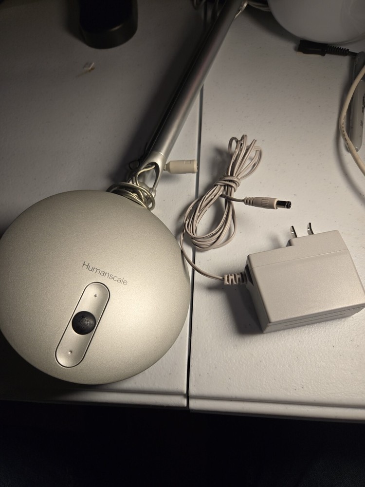 Humanscale Element DISC LED Task Light , NO BASE - Silver