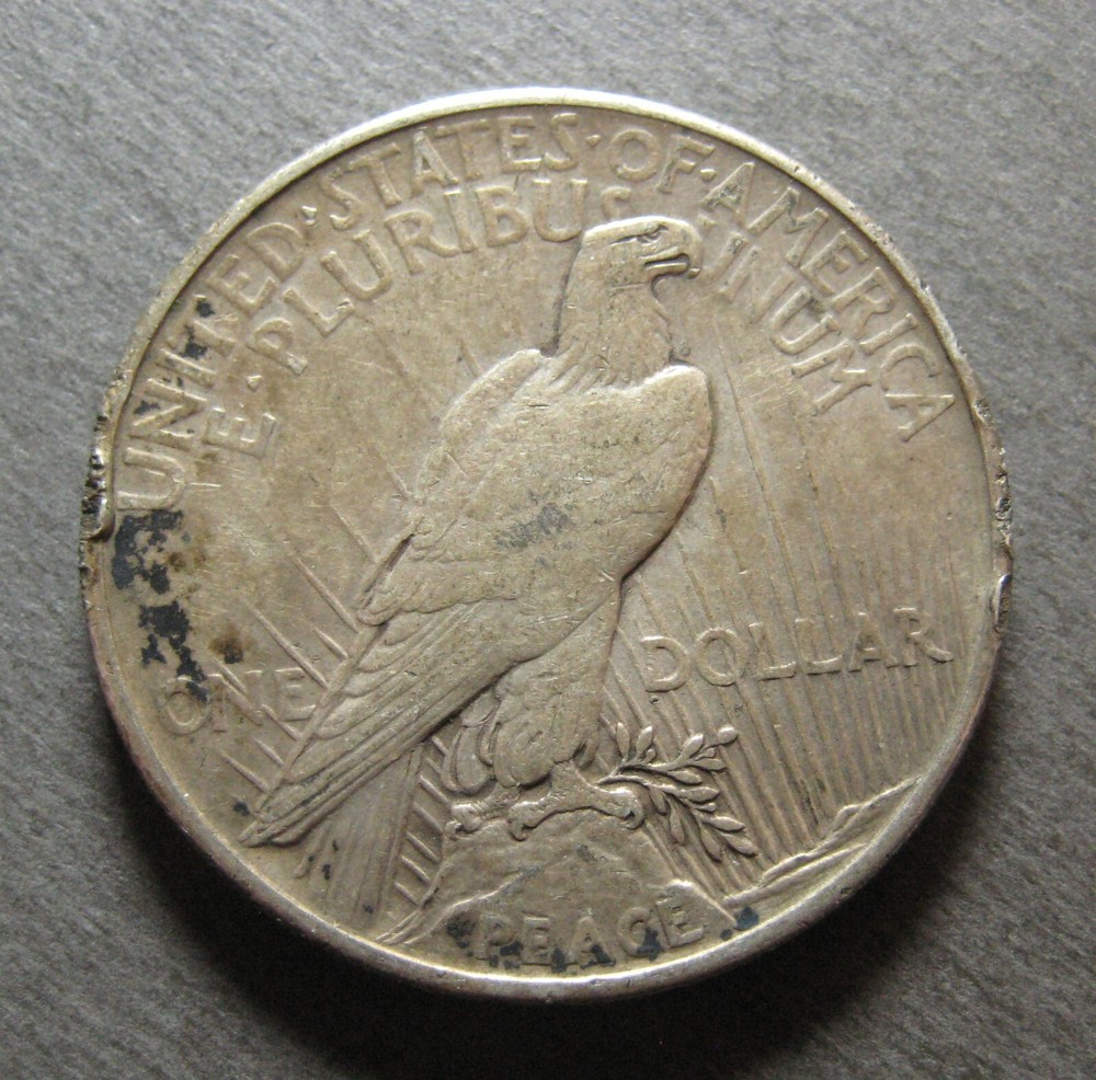 1921 Peace Silver Dollar - 90% Silver - * (P4116)