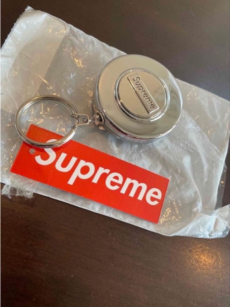Supreme KEY-BAK Keyback Keychain Key Supreme