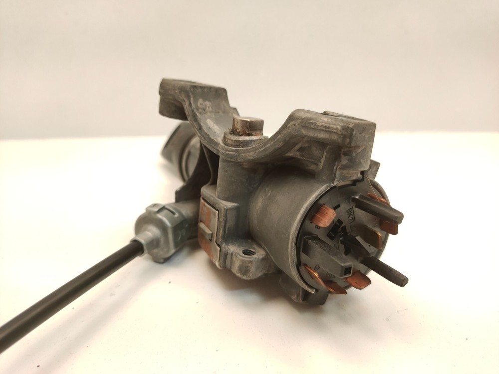 04 AUDI A4 Ignition W/Key 4B0905851F