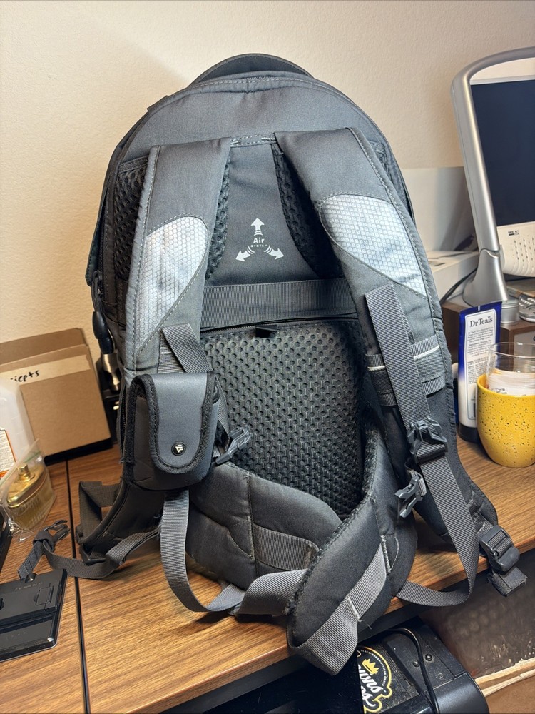 VANGUARD Camera & Other Digital Accessory Skyborne51 Used Backpack