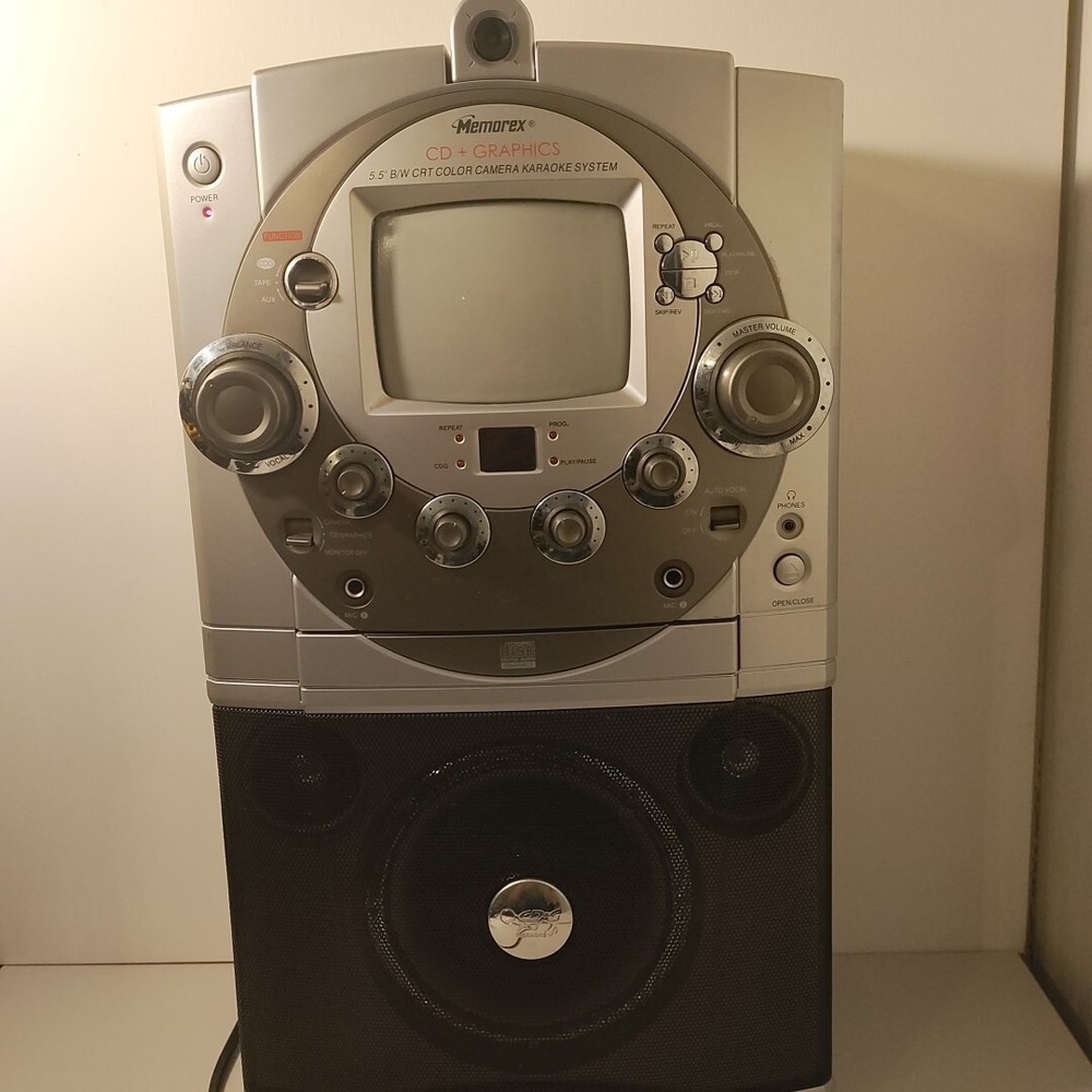 Memorex CD+Graphics Karaoke System MKS8580 CRT Video Camera CD/Cassette-Tested