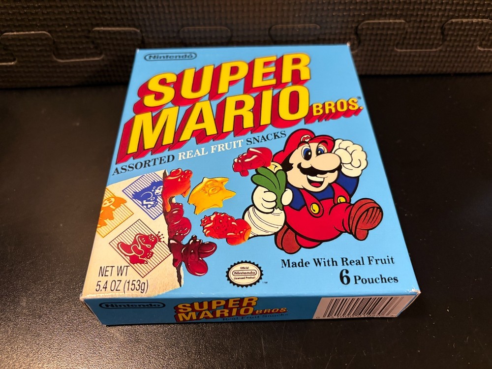 Super Mario Bros fruit snacks - Empty custom design display box