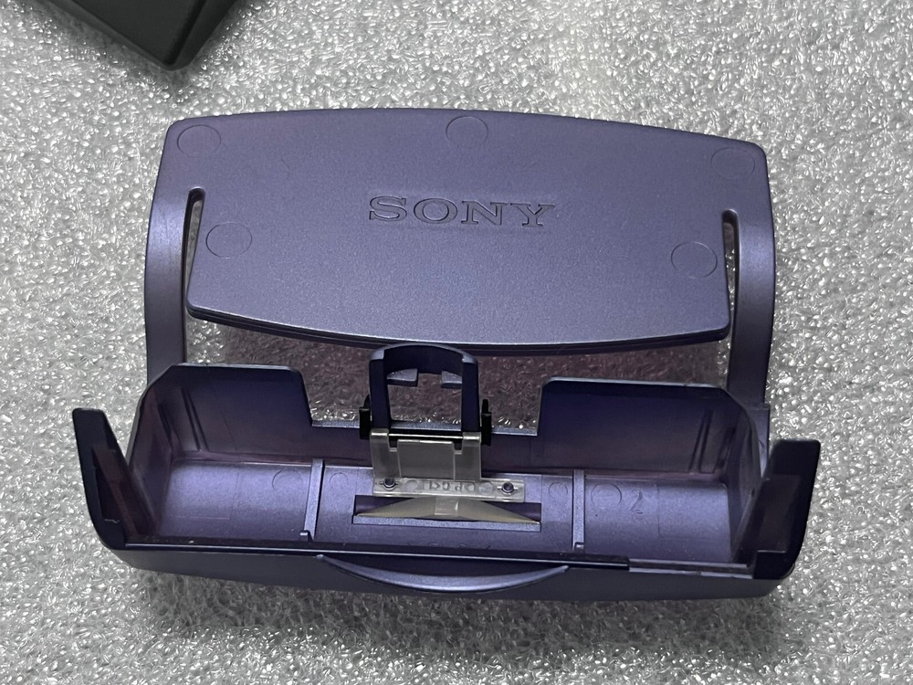 SONY BCA-WM10 Charging Dock Stand for Mini-Disc Walkman Mini Disc MZ-E909