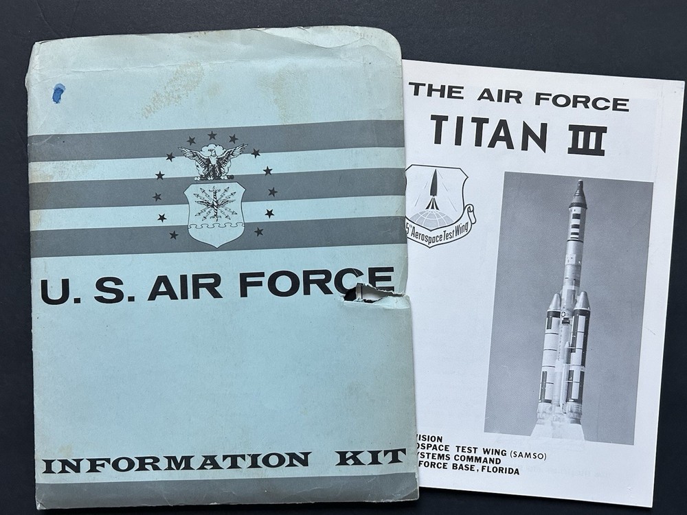 1966-1967 U.S. Air Force Systems Command Press Information Kit Folder Lot