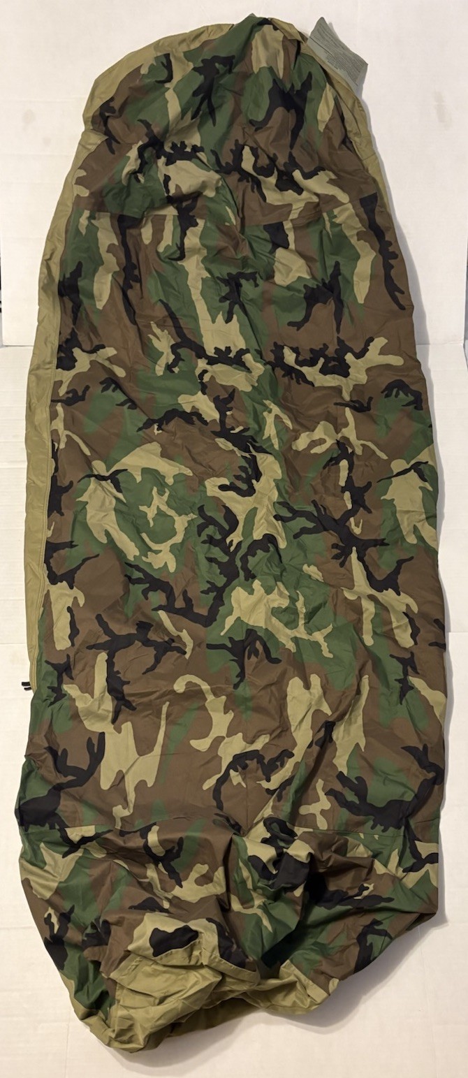 US Military Bivy Cover Goretex Sleeping Bag Woodland 8465-01-445-6274