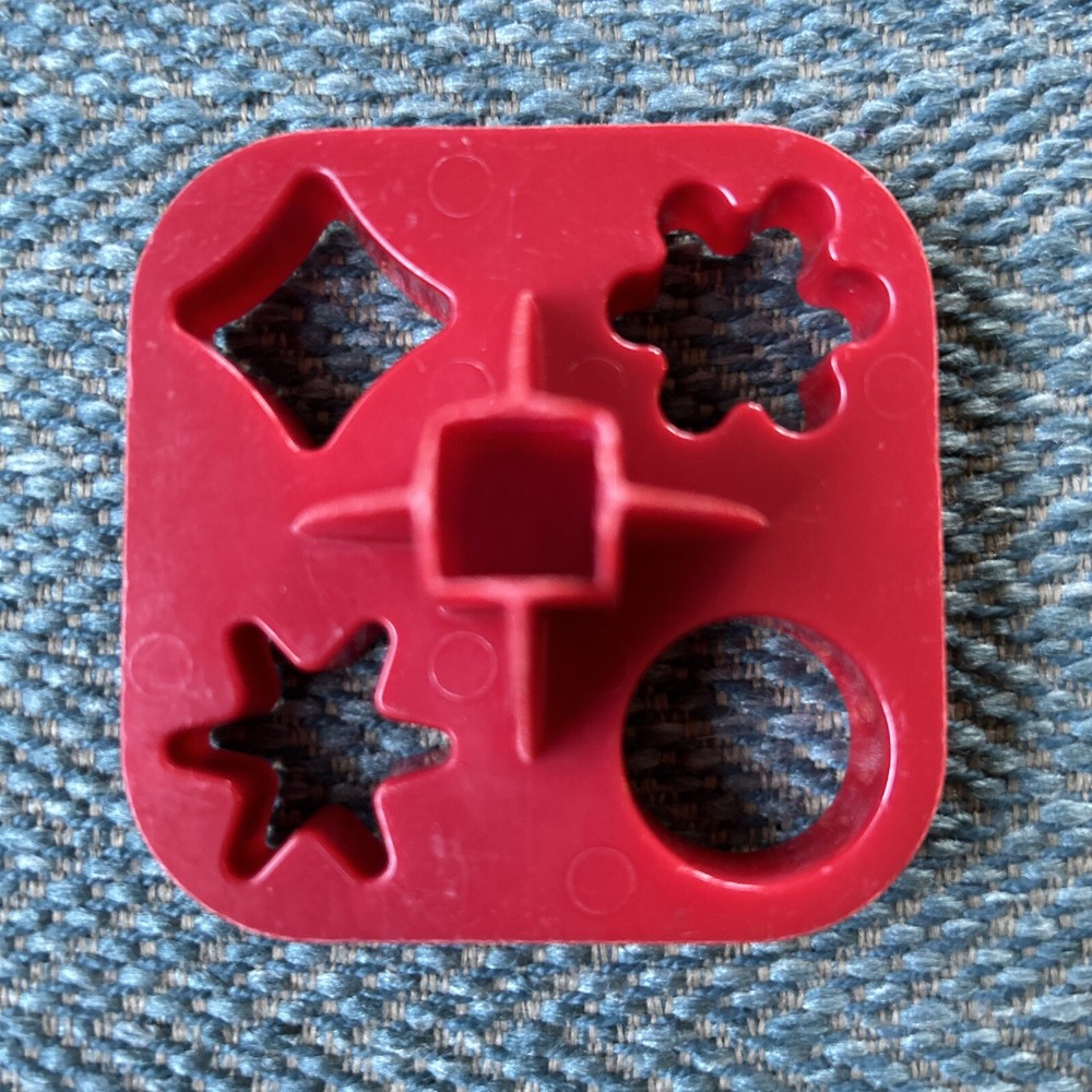Vtg Tupperware Canapé Press Play Doh 730-1