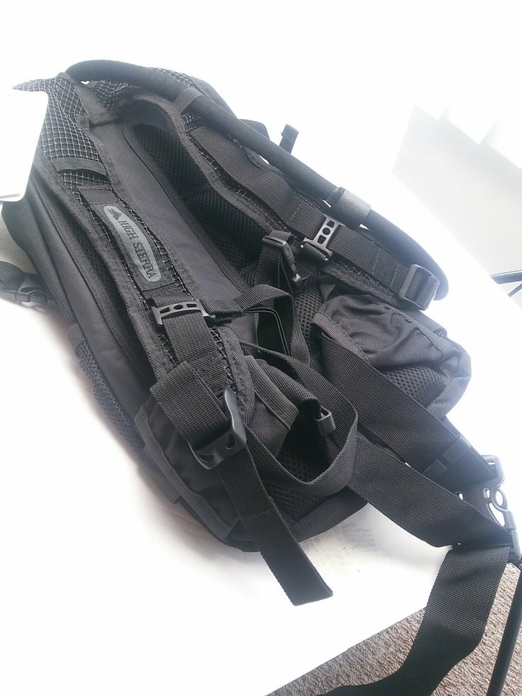 High Sierra Rush 2 Liter Hydration Pack Back Pack Hiking Biking Water
