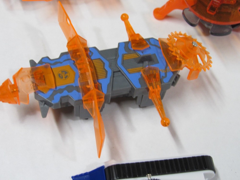 HEXBUG Lot -Gladiators Luminon & Spartera, nano Battlebot Bite Force Push Strike
