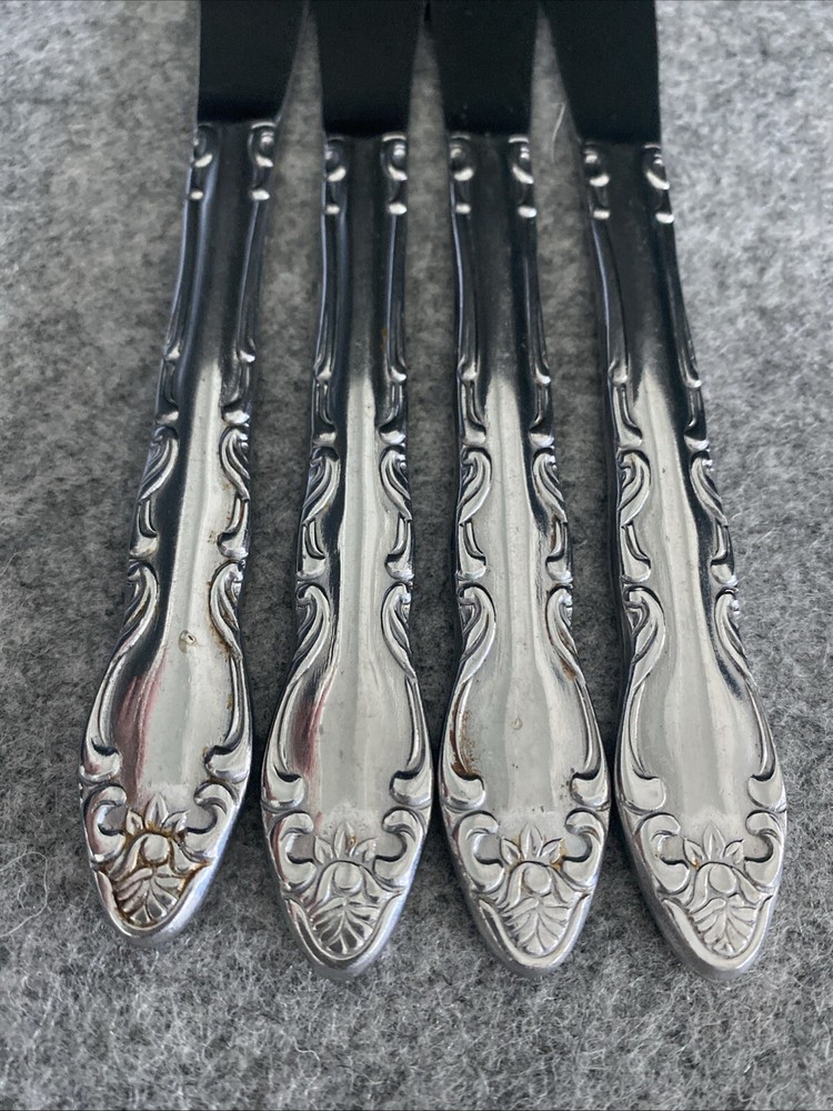 4 TOWLE/SUPREME CUTLERY STAINLESS FLATWARE, "PIERRE" PATTERN, DINNER KNIVES