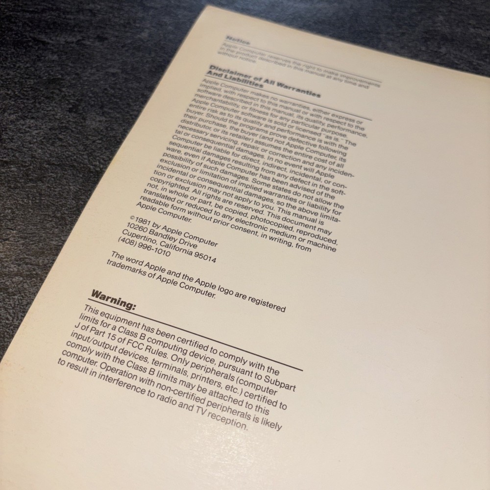 Apple Computer Family System Owner's / Reference Setup Guide 1981 #R
