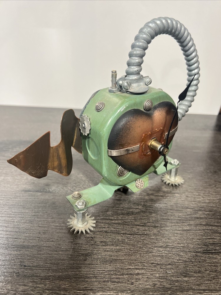 Steampunk Heart Clock *Doesnt Work*