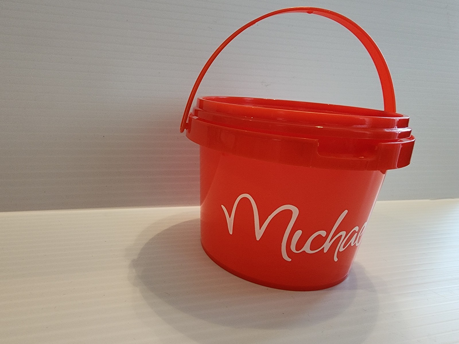 Michaels Mini Bucket With Handle & Lid 10.1 Fl Oz / 300 mL HTF