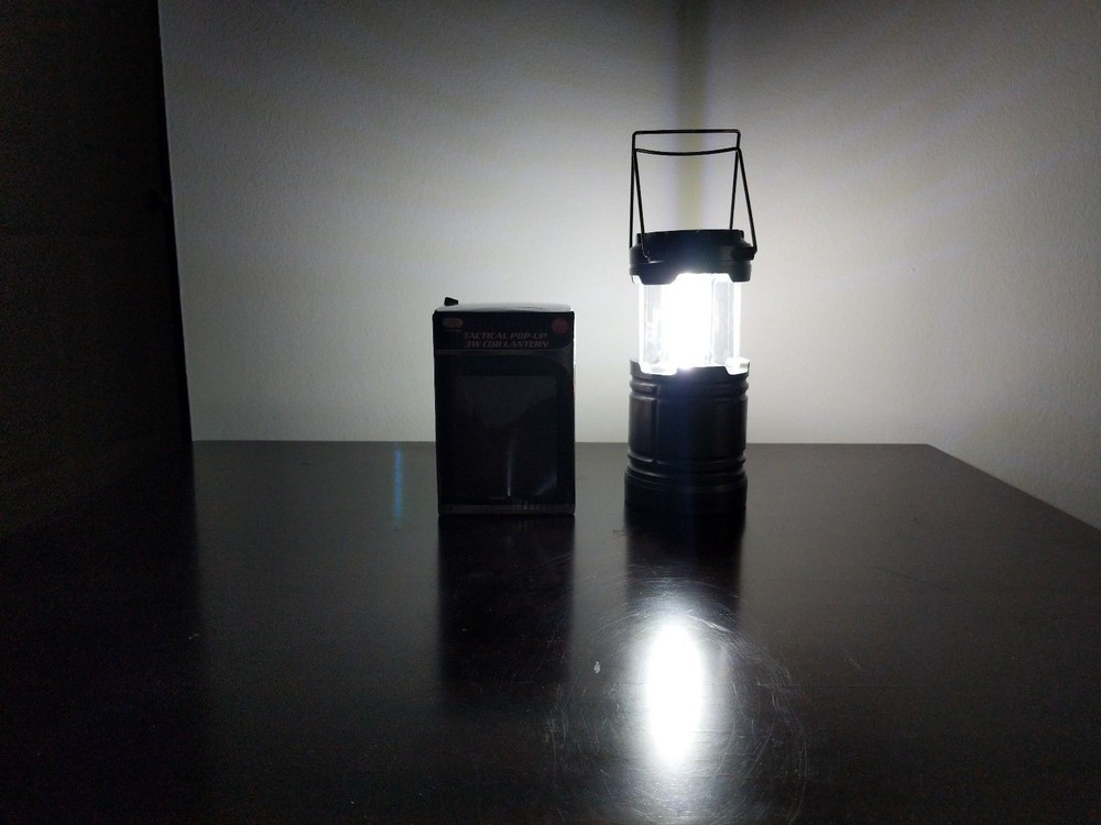 TACTICAL COB LED Ultra Bright Pop Up Extendable Lantern New in box!