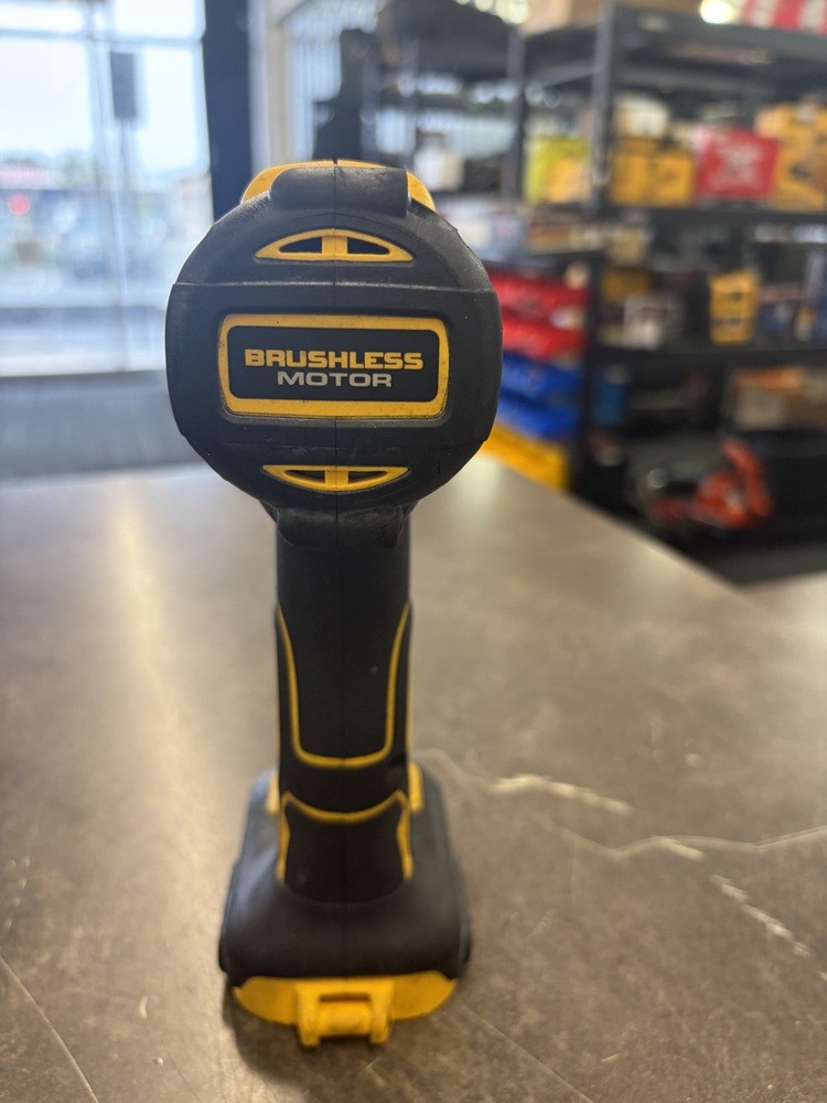 DEWALT DCD777 20V 1/2"BRUSHLESS COMPACT DRILL/DRIVER (TOOL-ONLY)