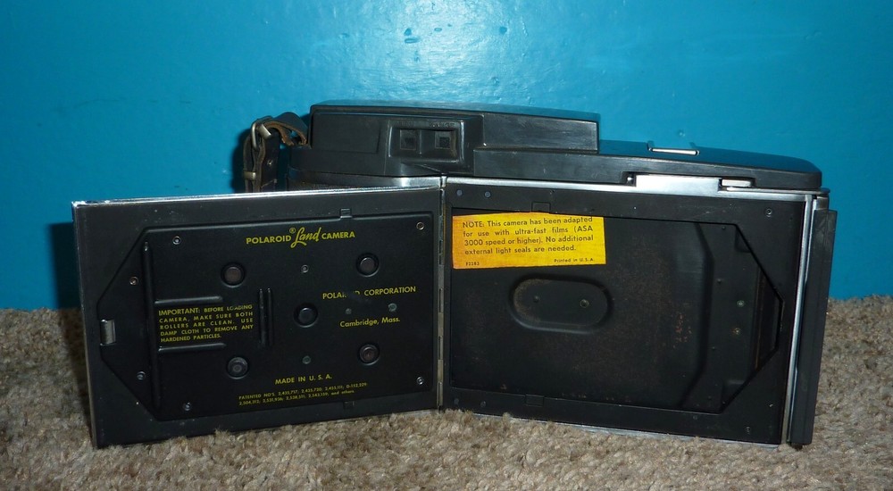 Polaroid 150 Land Camera Good Condition
