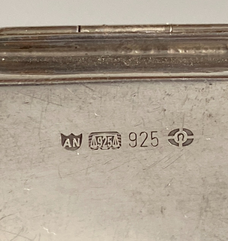 Vintage Mid Century Solid Silver Ornate Floral Scrollwork Hinged Snuff Pill Box