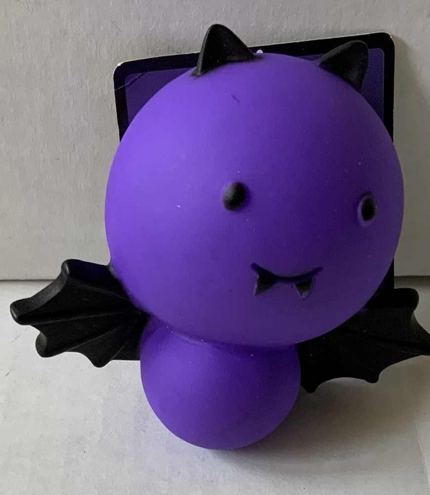 Pet Squeaker Toy Bat