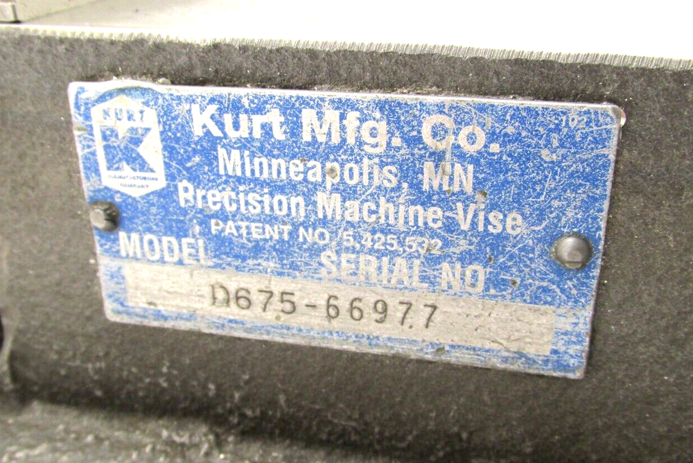 KURT ANGLOCK 6" MILLING MACHINE VISE - #D675