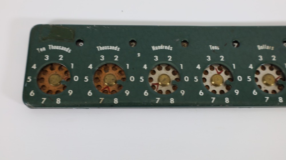 VINTAGE LIGHTING ADDING MACHINE / MANUAL CALCULATOR - PLUS!!