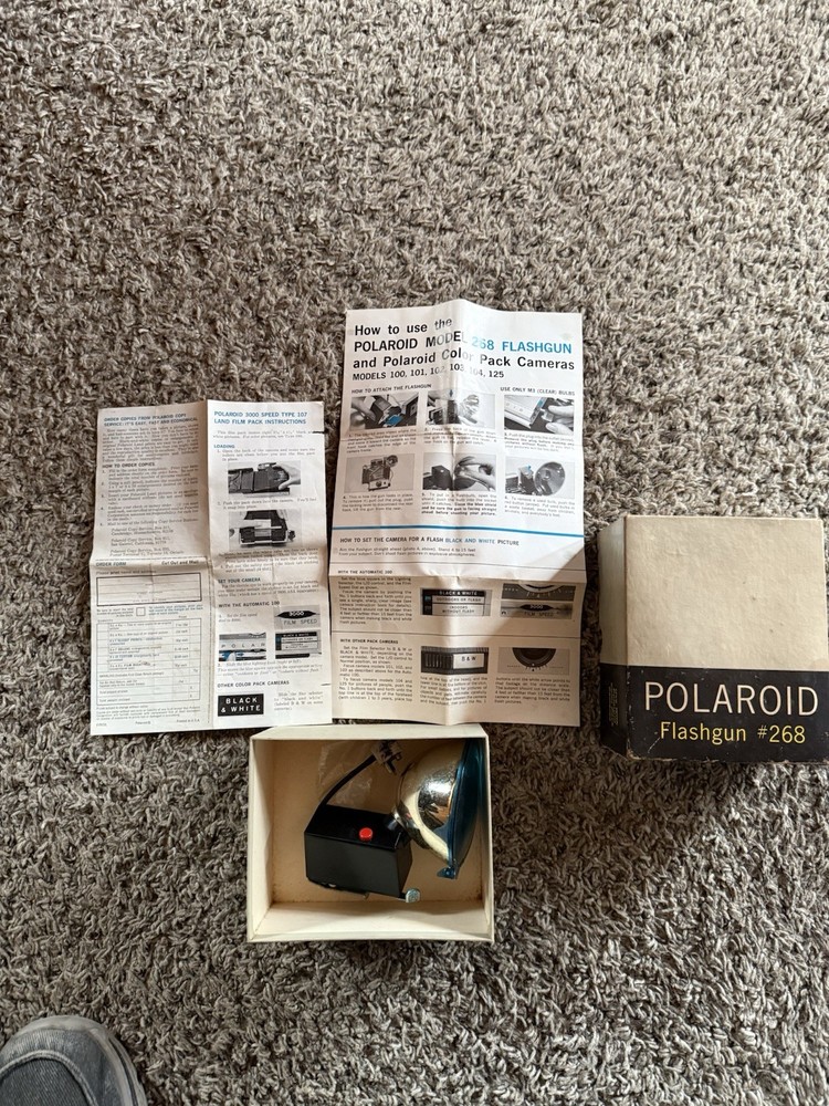 Vintage Polaroid Model 268 Land Camera Flash