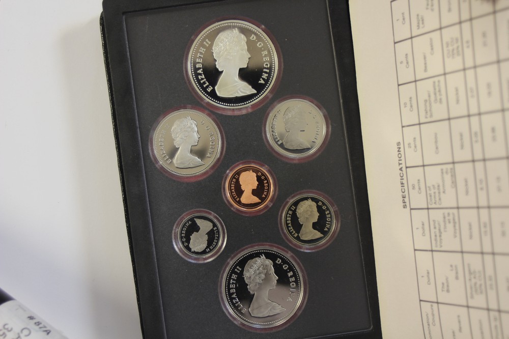 1982 Canada Double Dollar Set In The Original Package With COA (NUM5584)