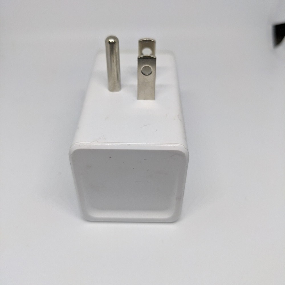 TP-LINK HS105 Plug-In Socket Controller Wi-Fi Smart mini White Plug ON/OFF buton