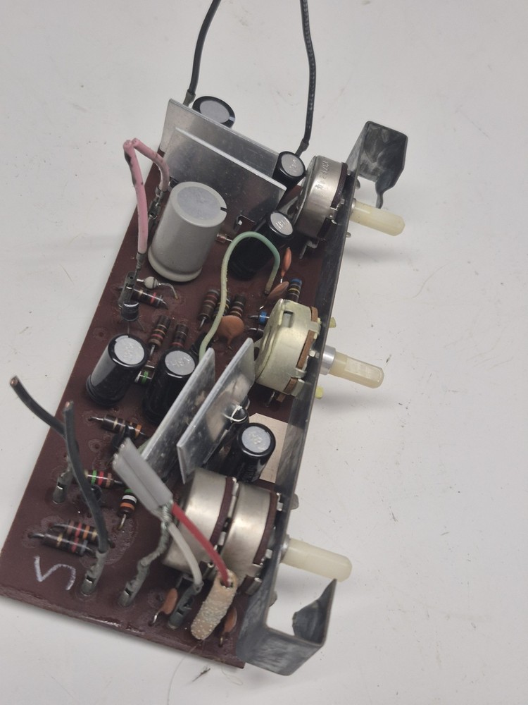 General Electric Trimline Stereo 400 Solid State Turntable Amp