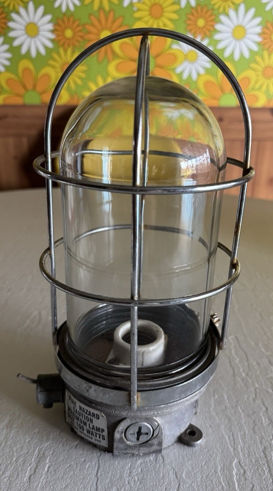 Vintage STD KEIL VXS-100 Explosion Proof Light