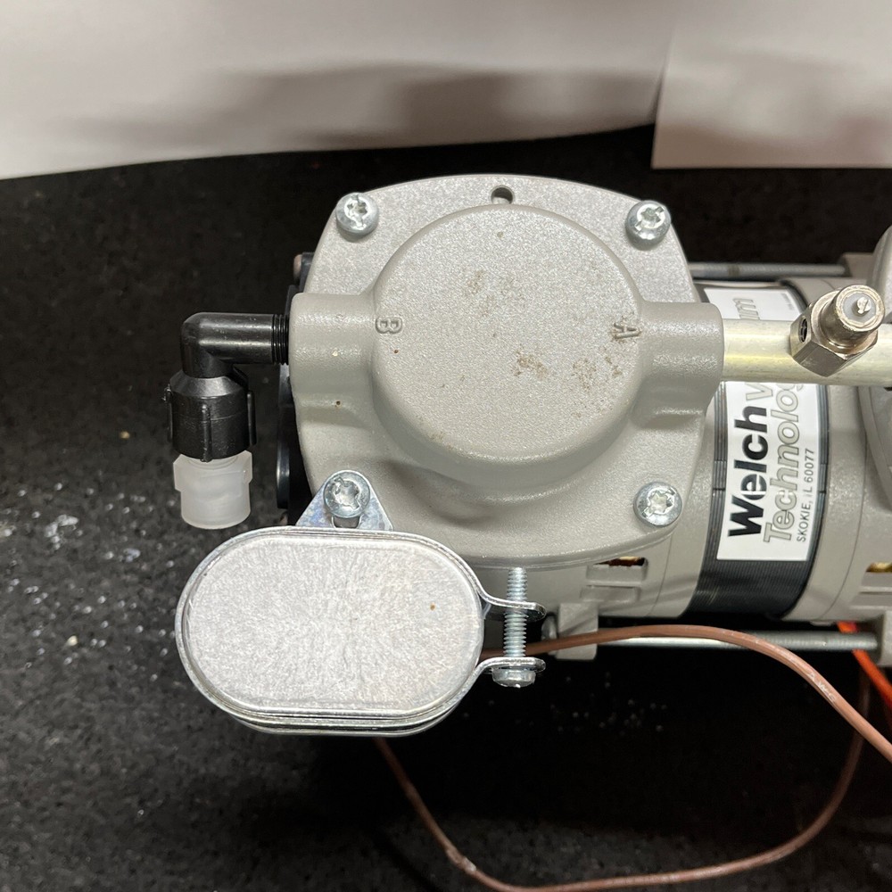 Welch Vacuum Technology Vacuum Pump Model 61-3211