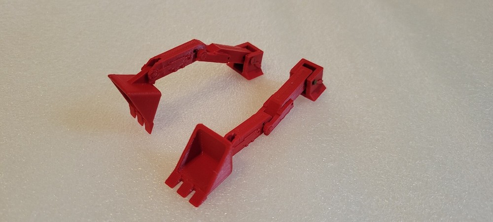 Gasland, MadMax, Front Loader with 3 bendable, movable points. 3d printed Red