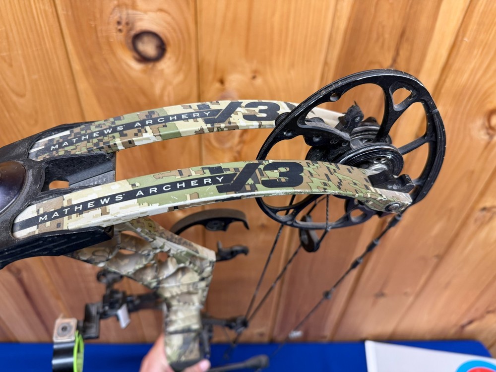 Mathews V3 31 Subalpine Right Hand Combo