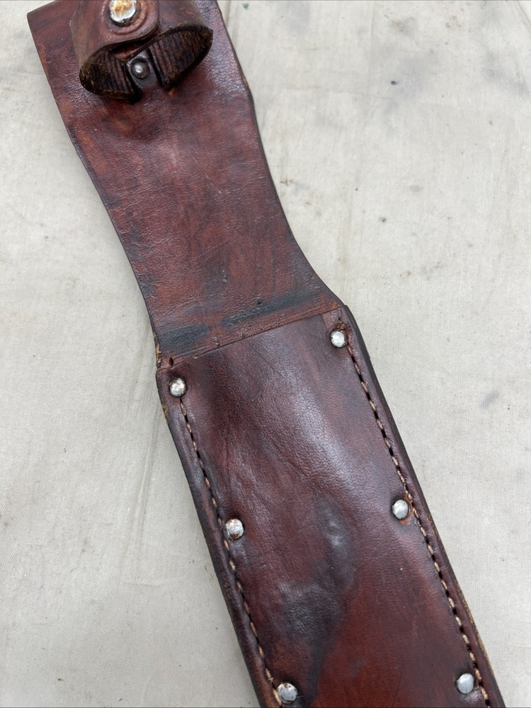 WW2 US Kutmaster Fighting Knife With Leather Sheath (FF619