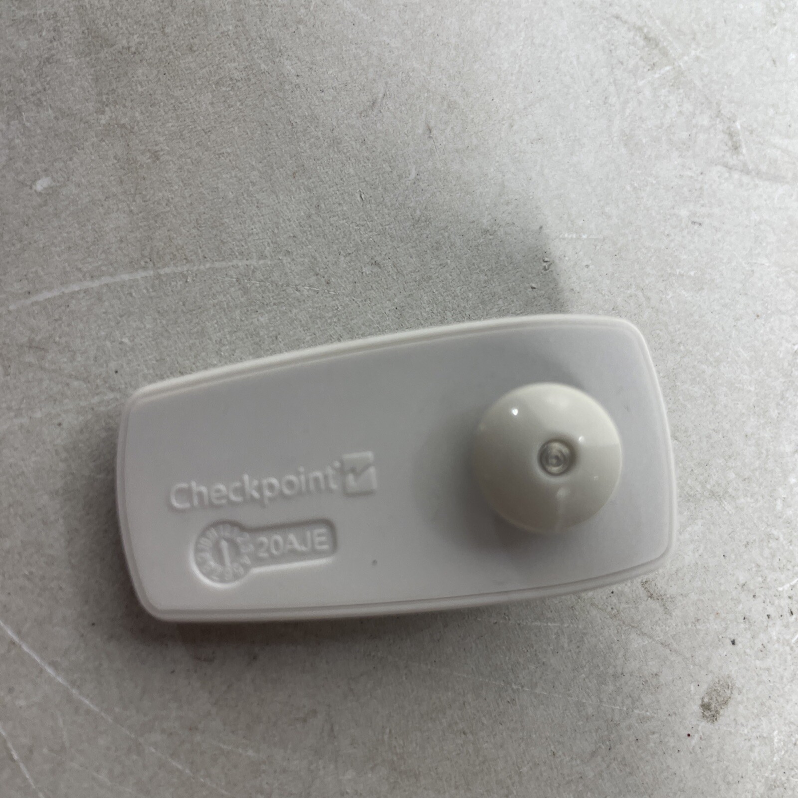 Lot of/ Bulk 100 pcs Checkpoint Security Tags 13AJE Bulk Quantity Available