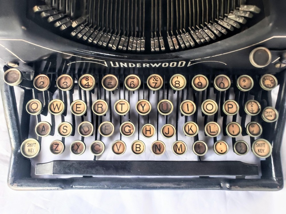 Underwood No. 5 Standard Typewriter